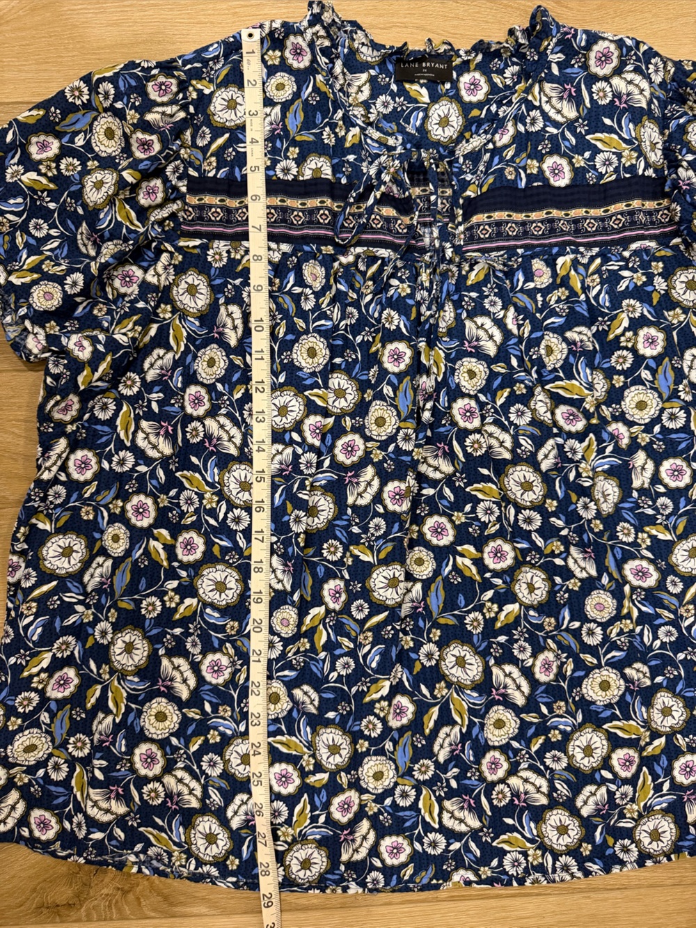 LANE BRYANT Short Sleeve Double Tie Top EUC - Picture 3 of 5